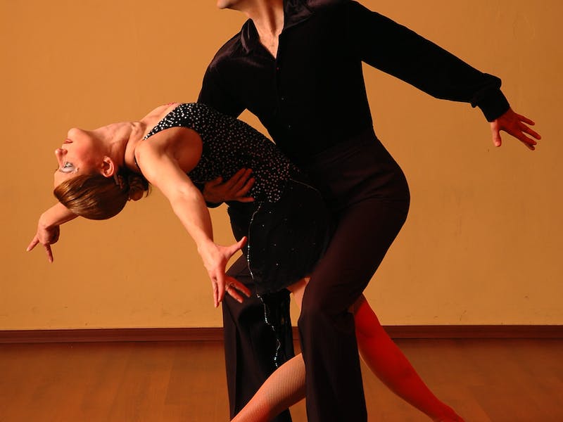 Dlaczego warto tańczyć taniec towarzyski?